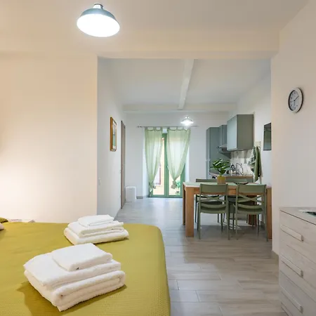 بيت ضيافة Raggio Di Sole 3*